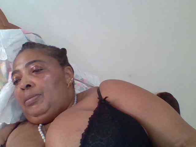 pussylips53 webcam