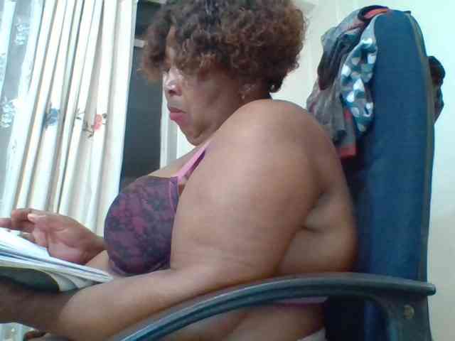 pussylips53 webcam