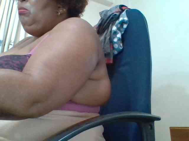 pussylips53 webcam
