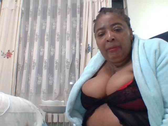 pussylips53 webcam
