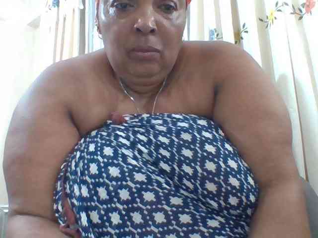 pussylips53 webcam