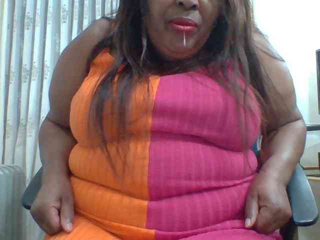 pussylips53 webcam