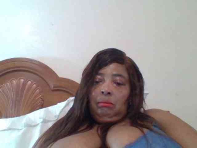 pussylips53 webcam