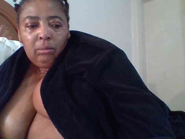 pussylips53 webcam