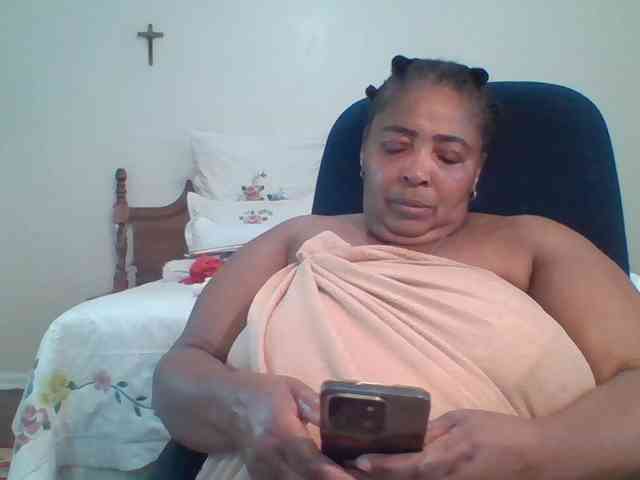 pussylips53 webcam