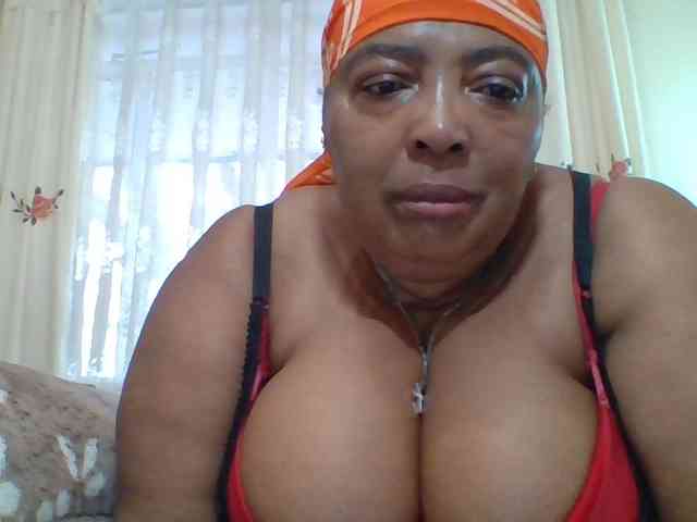 pussylips53