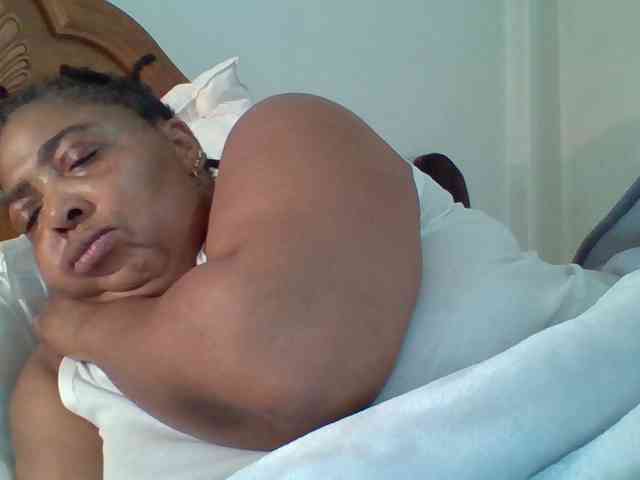 pussylips53 webcam