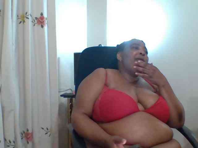 pussylips53 webcam