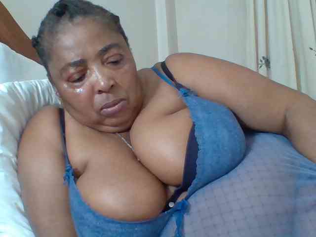 pussylips53 webcam