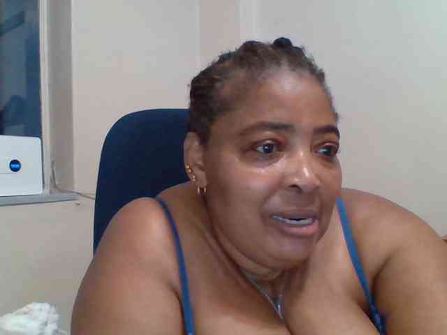 pussylips53 webcam