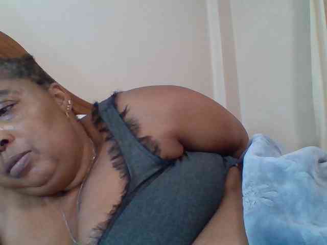 pussylips53 webcam