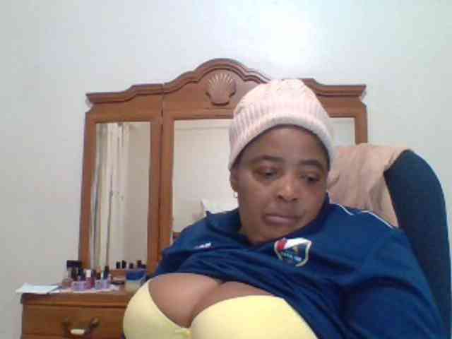 pussylips53 webcam