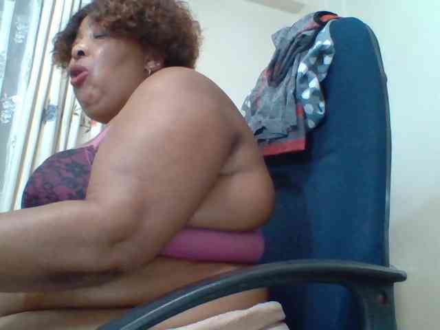 pussylips53 webcam
