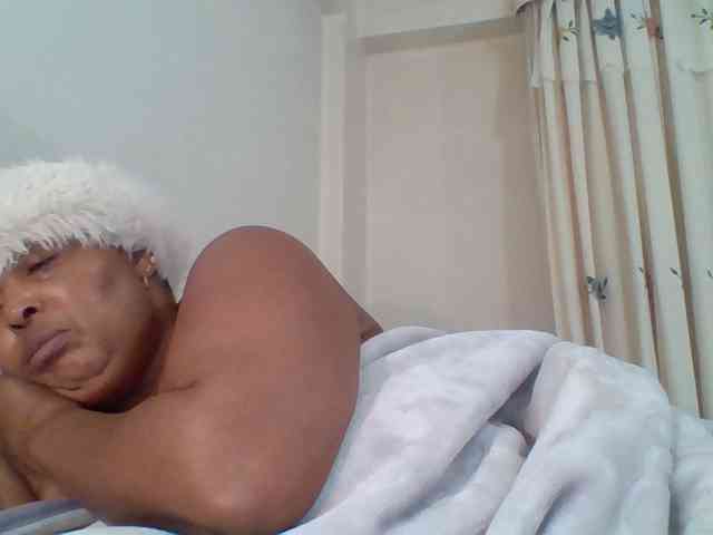 pussylips53 webcam
