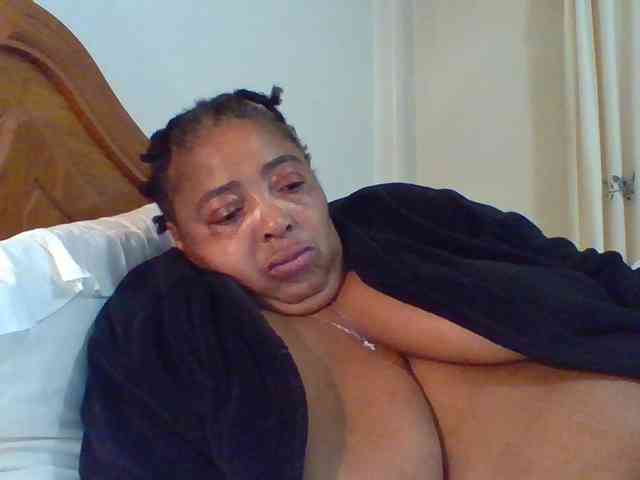 pussylips53 webcam