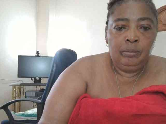 pussylips53 webcam