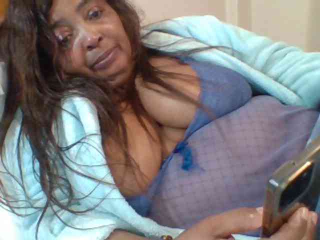 pussylips53 webcam