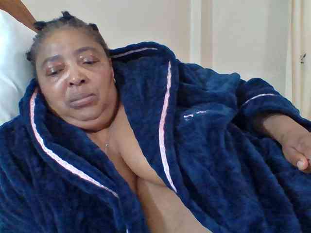 pussylips53 webcam