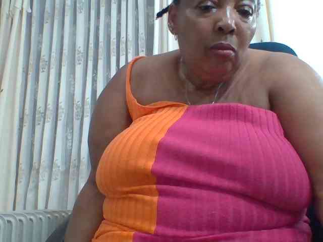 pussylips53 webcam