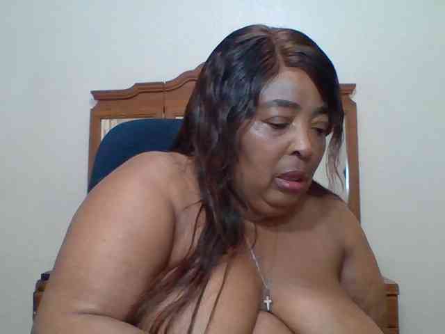 pussylips53 webcam