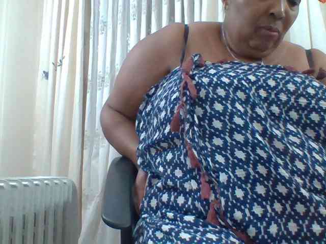 pussylips53 webcam