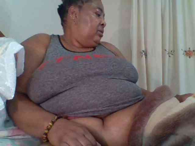 pussylips53 webcam