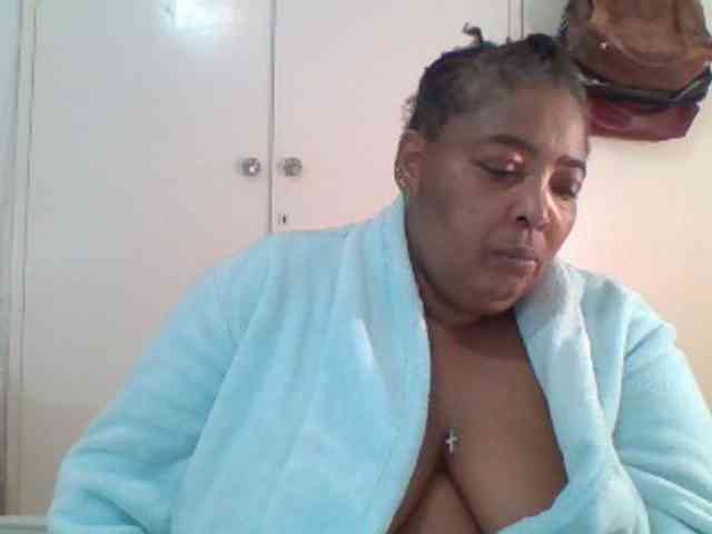 pussylips53 webcam