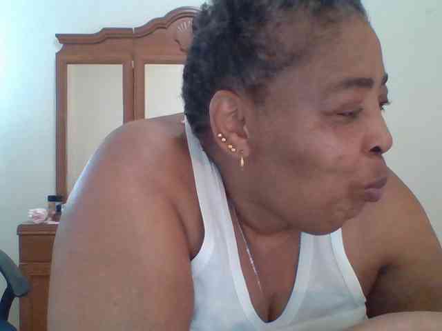pussylips53 webcam