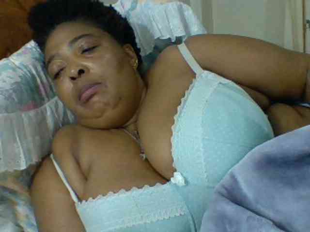 pussylips53 Live Webcam on BongaCams