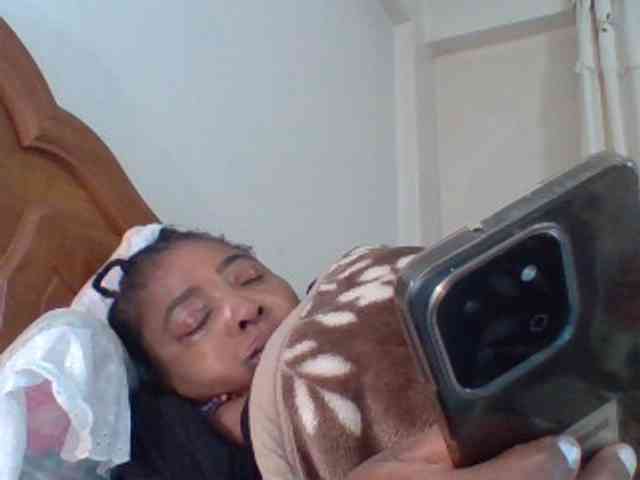 pussylips53 webcam