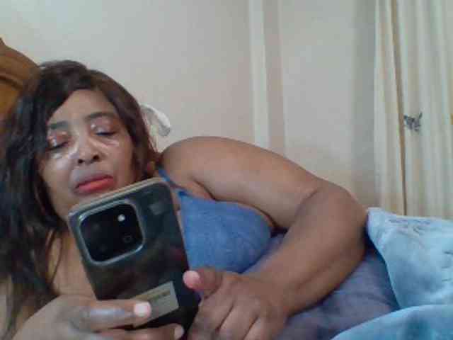 pussylips53 webcam