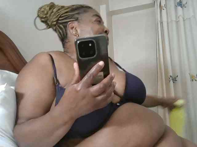 pussylips53 webcam