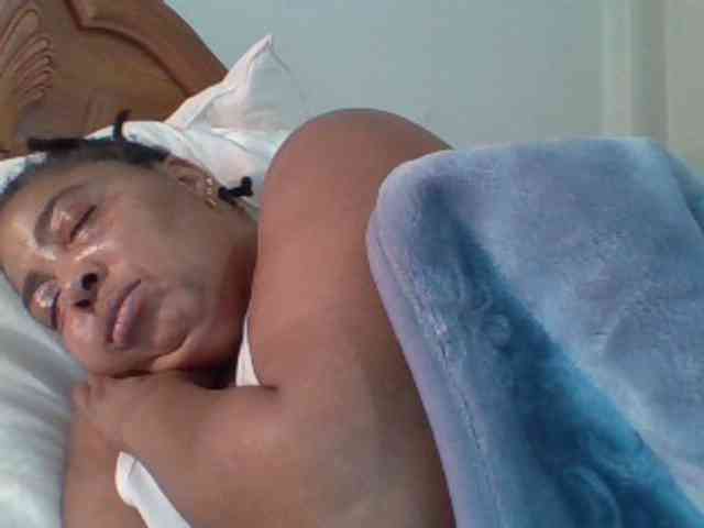 pussylips53 webcam
