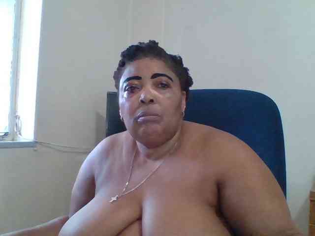 pussylips53 webcam