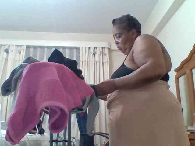 pussylips53 webcam