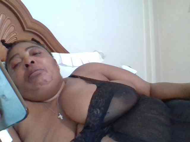 pussylips53 webcam