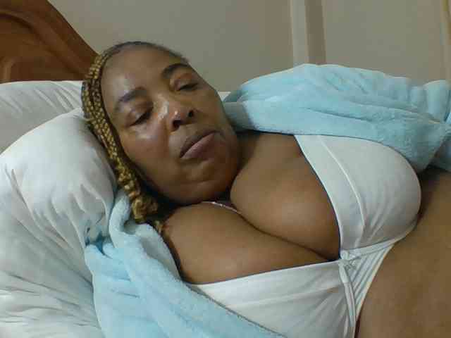 pussylips53 webcam