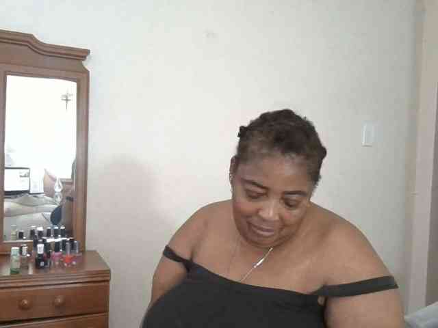 pussylips53 webcam
