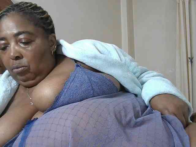 pussylips53 webcam