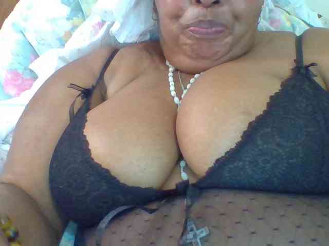 pussylips53 webcam