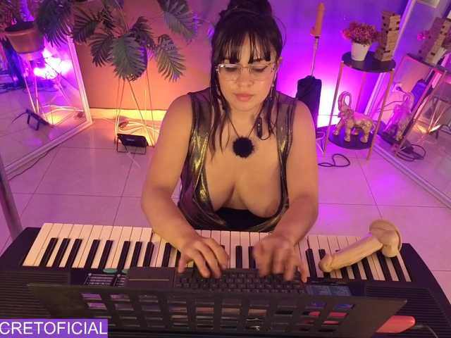 miasecretmodel live cam on BongaCams