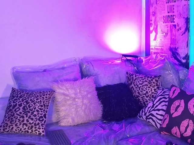 miasecretmodel's BongaCams show and profile