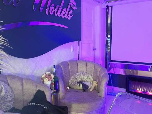le modèle miasecretoficial est en webcam porno dans un show sur le site bongacams, il possède les tags suivants: Latino/Hispanic,Brunette,Trimmed