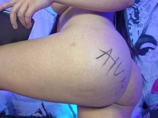 le modèle miasecretoficial est en webcam porno dans un show sur le site bongacams, il possède les tags suivants: Latino/Hispanic,Brunette,Trimmed