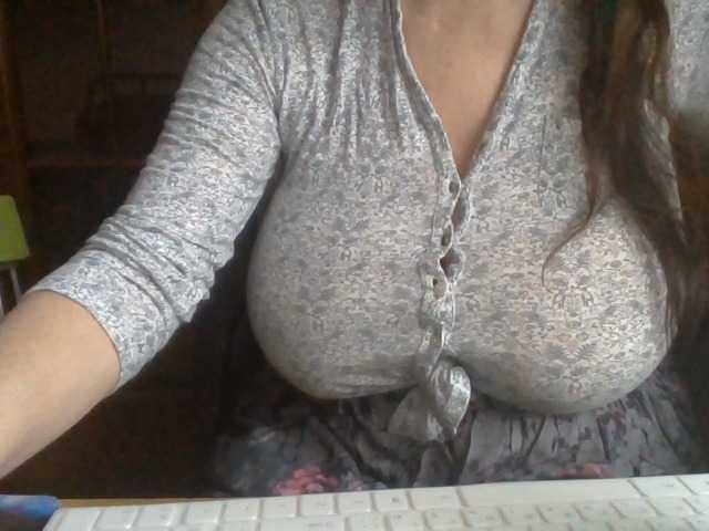RinaSunnyy live cam on BongaCams
