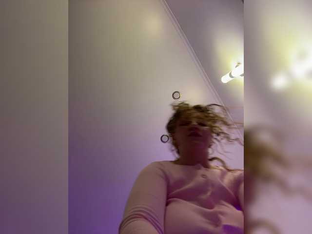 cherryygirl's BongaCams show and profile