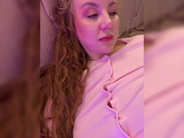 cherryygirl's BongaCams show and profile