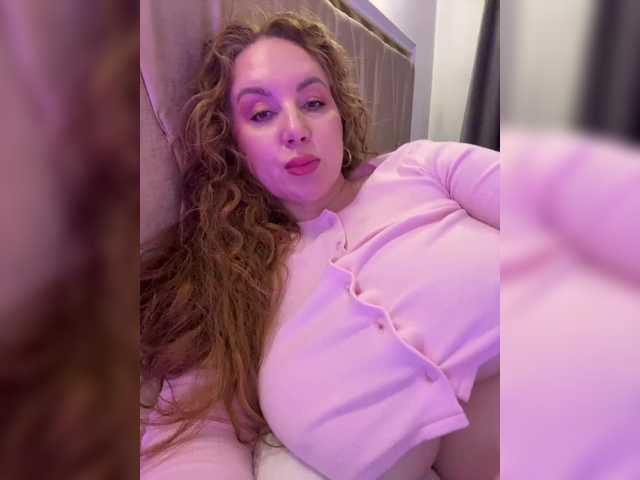 cherryygirl's BongaCams show and profile