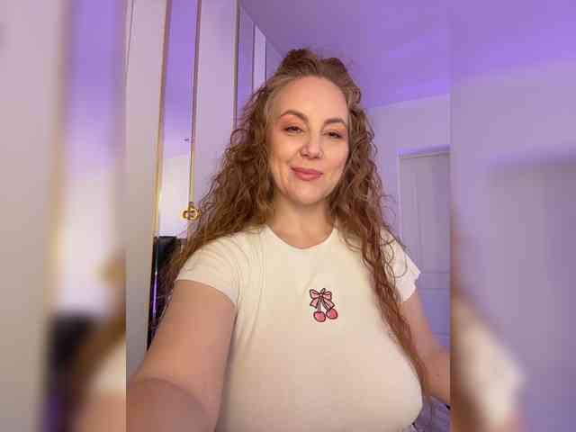 cherryygirl webcam