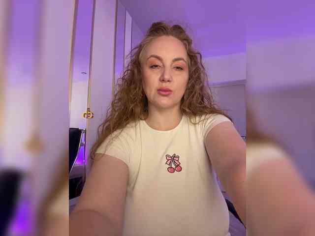 cherryygirl webcam